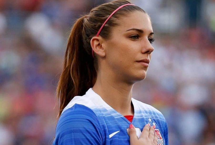 欧美足球女明星高颜值,欧美足球女运动员写真