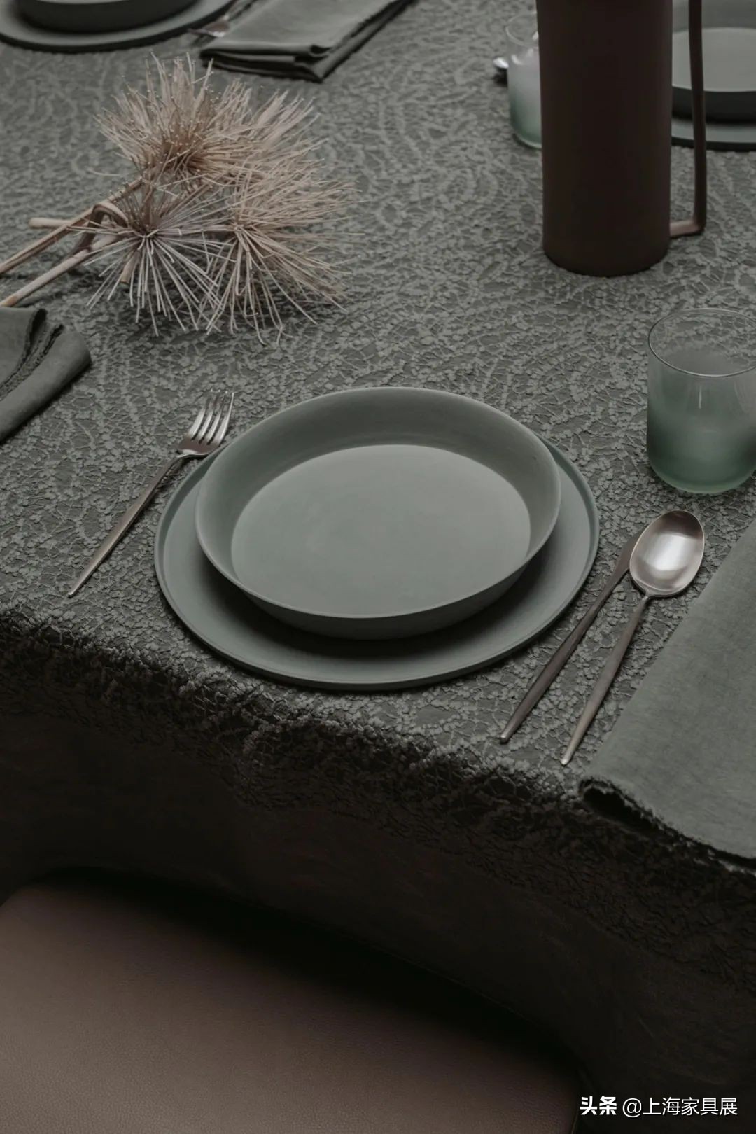 意式轻奢风家具颜色搭配,秋冬家居流行色你get到了没