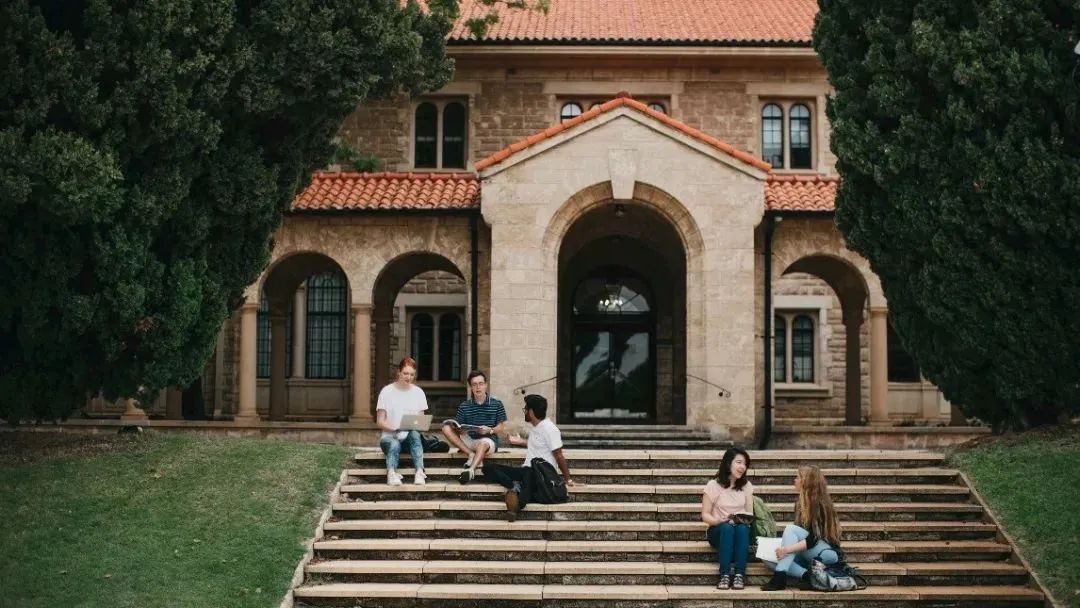 国外学历学位如何认证,怎么拿到纸质的国外学历学位认证