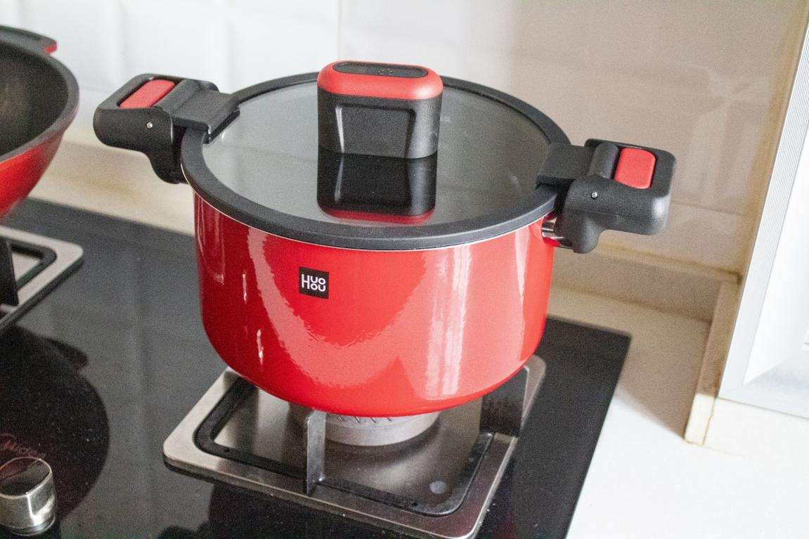 珐琅微压不粘锅,珐琅微压焖煮锅怎么使用