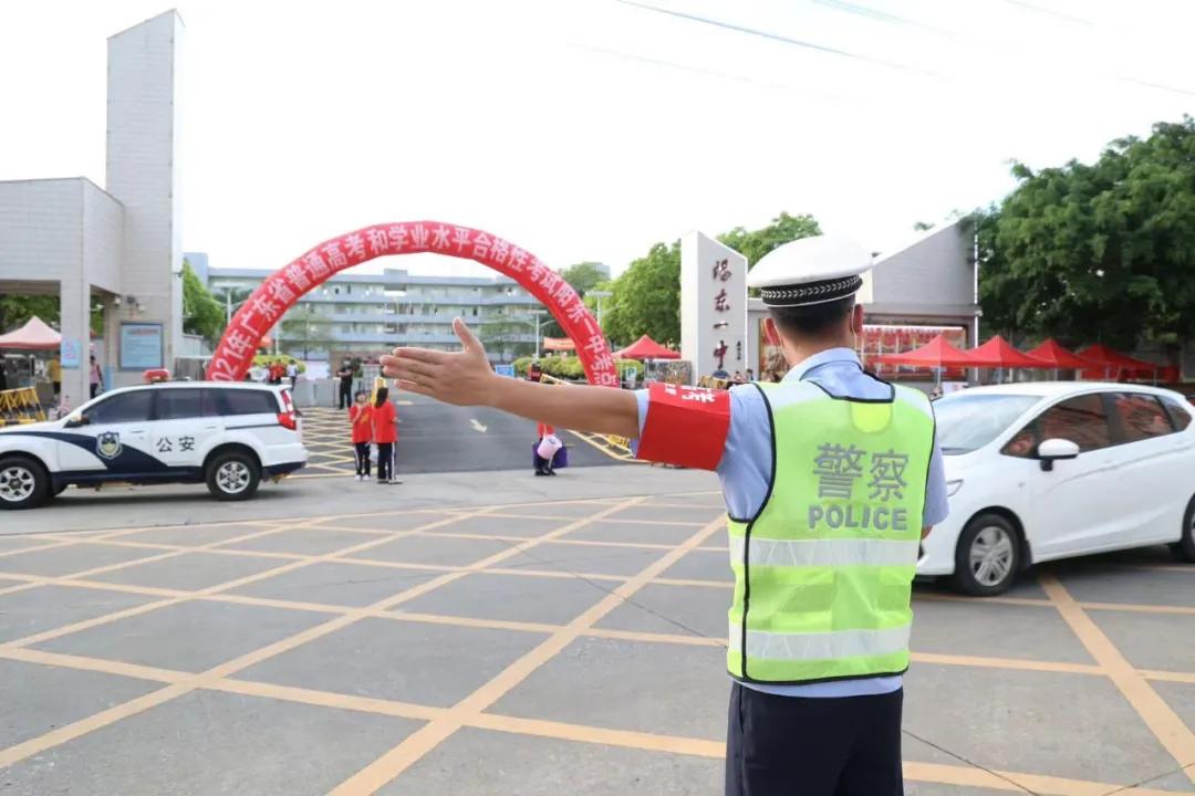 交警全力以赴守护高考,交警支队将全员上阵护航高考