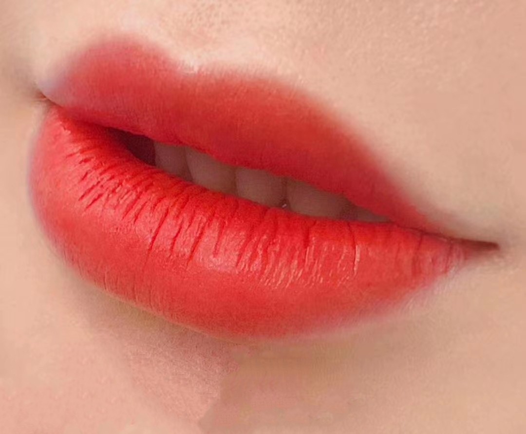 做完唇反色黑怎么补救,做完唇反黑是怎么回事