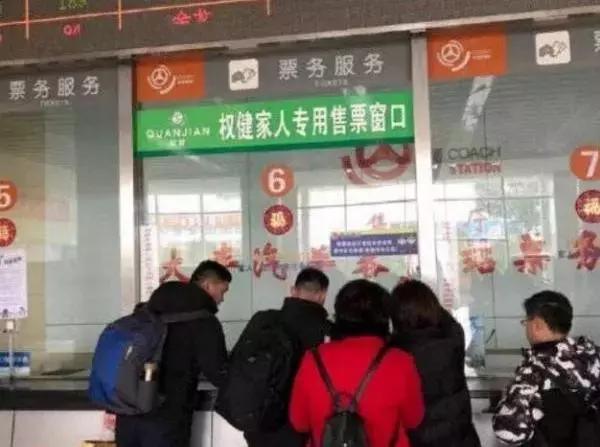 杨超越从青春有你到创造营,从杨超越到王子异