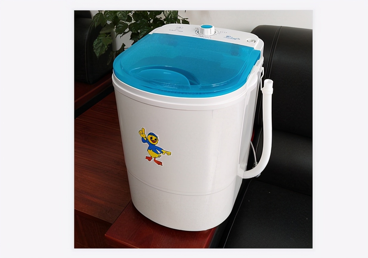 半自动洗衣机跟全自动有什么区别,洗衣机的演化过程