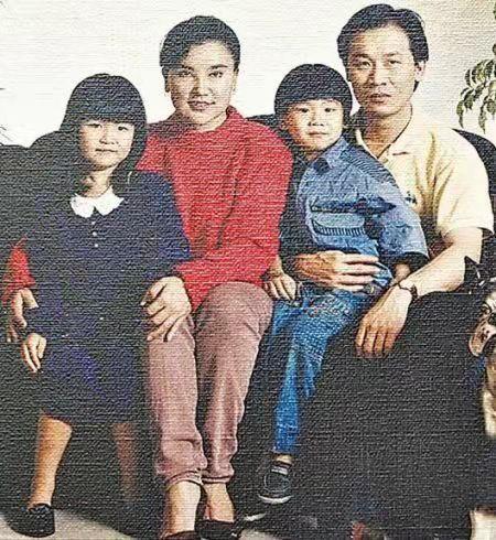 10位被整形毁掉的女星,被整容毁掉的女明星