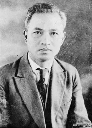 参加辛亥革命的著名*产党共**人,其中两人成为开国元帅,一人成为开国大将