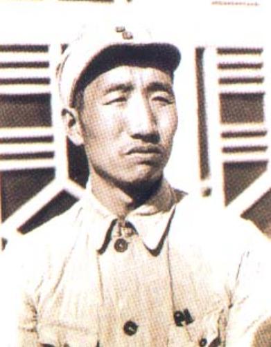 “毛*东泽**想给粟裕授元帅衔，粟裕让帅陈毅”，这种说法是真是假？