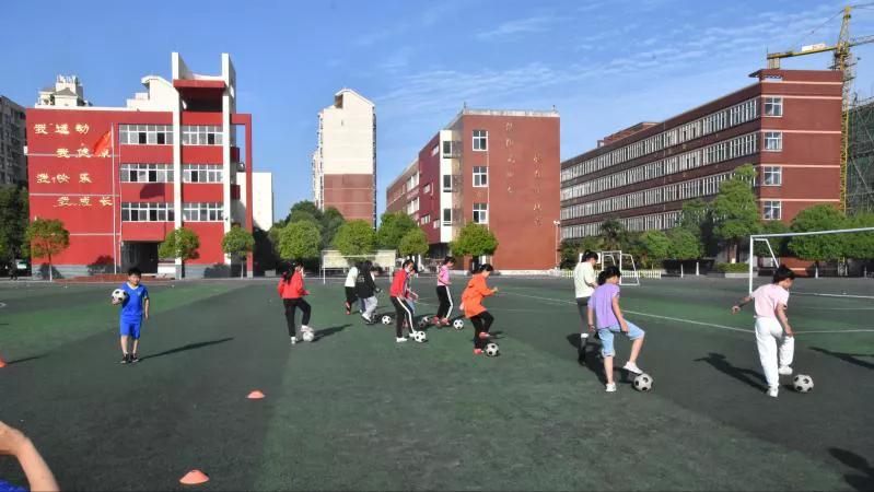 县第二实验小学足球杯,信阳市第二实验小学校长杯足球赛