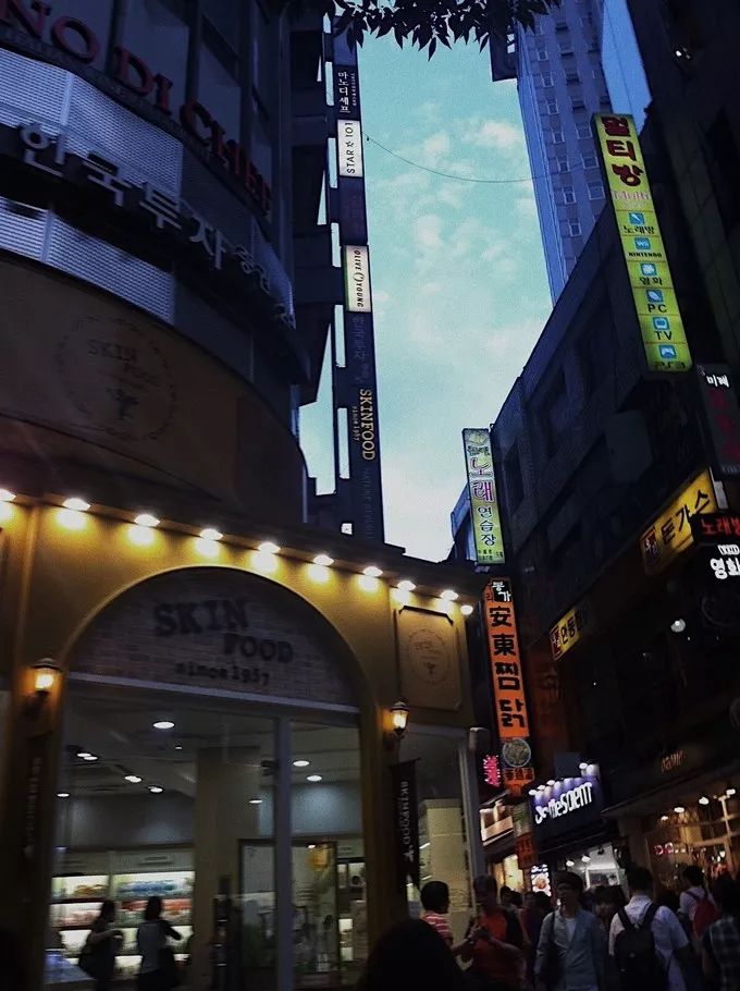 济州岛到首尔炸鸡啤酒和派对