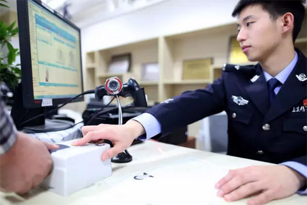 爷爷给三胞胎起名一听就知有文化,中国三胞胎起名