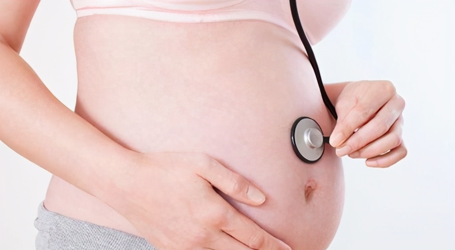 孕妈妈几周可以感受到胎动,孕妈胎动时胎儿在做什么