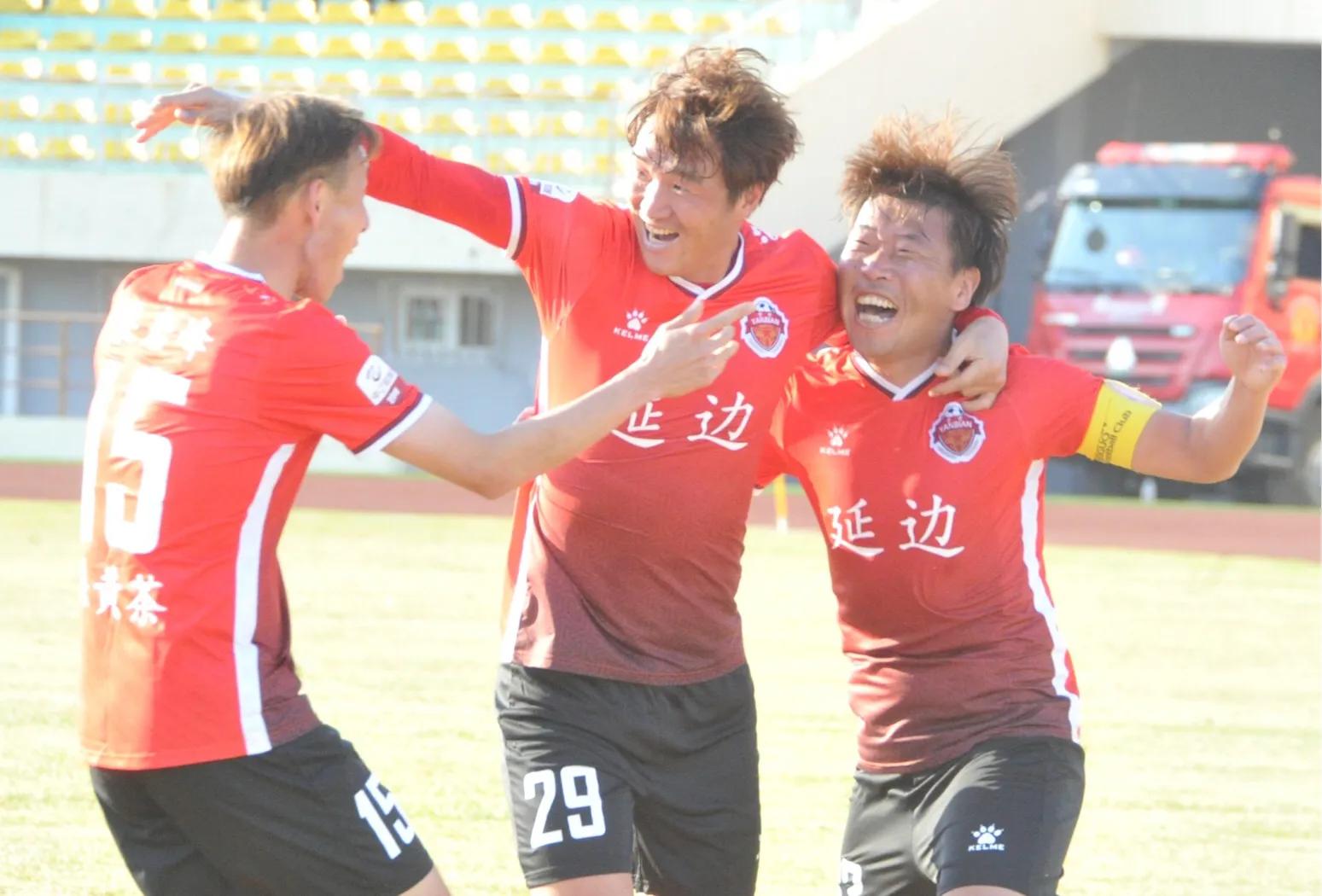 袖珍组合成员,袖珍艺术团精彩的演出