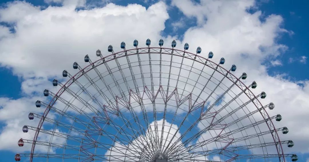 看惯了千篇一律,看惯了千篇一律的风景