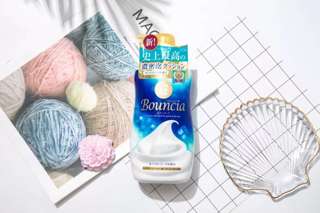 日本COW“泡泡机”沐浴液，起泡绵密好比“鲜奶油”！自带体香！