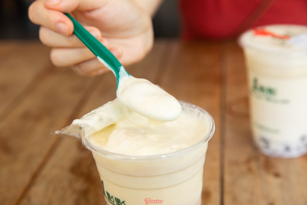 头顶顶着四十度的高温,头顶30多度的高温