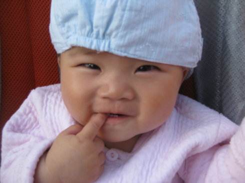 四个月宝宝不肯喝奶是厌奶吗,三个月的宝宝厌奶拒绝喝奶瓶