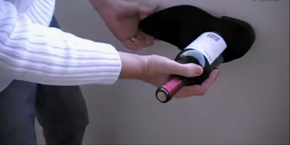 喝红酒没扳手怎么开,喝红酒没开瓶器怎么办