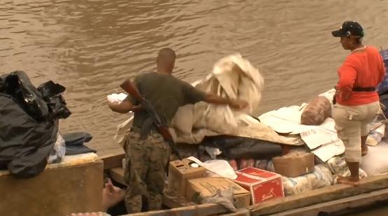 在巴拿马农村开一家超市,一年能赚100万,但进货的路却无比凶险