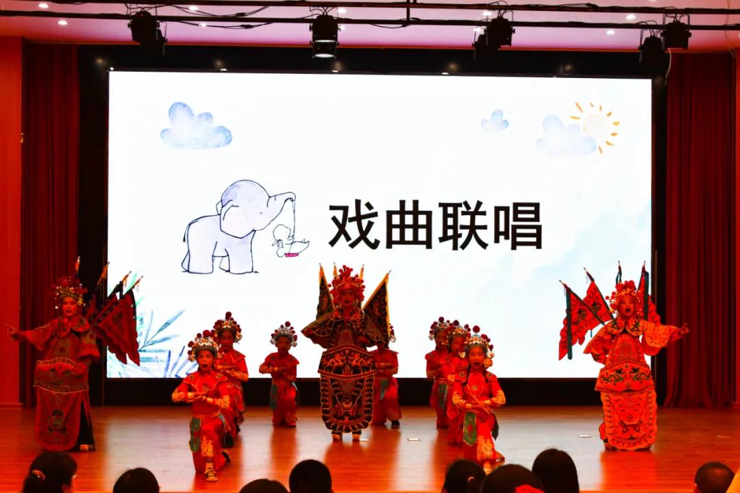 儿童庆祝建党100周年文艺汇演,庆祝建党百年文艺演出儿童合唱