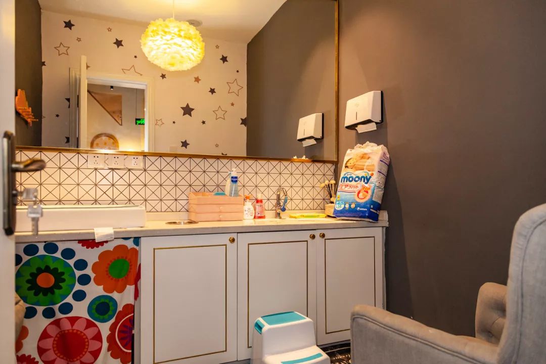 大连童话城堡,大连和平广场乐园