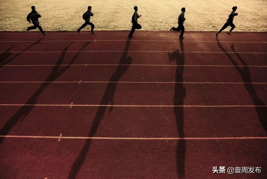 勤学精业修身立业前进中的浙江省苍南县职业中专学校