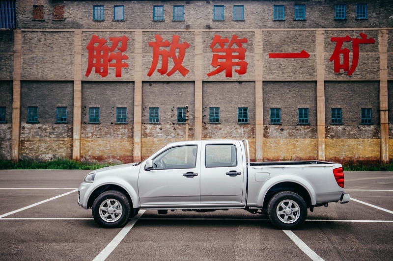 长城风骏5欧洲版2.8t和2.0t哪个好,2016年长城风骏5柴油版2.8t四驱