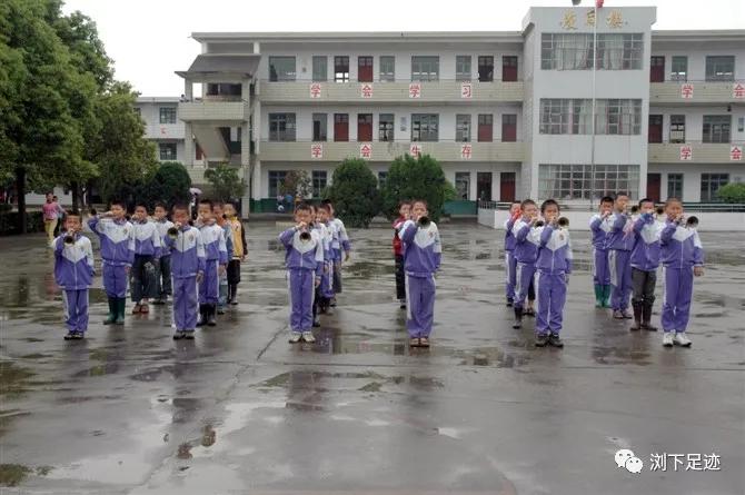 江西东方红小学,江西莲花小学