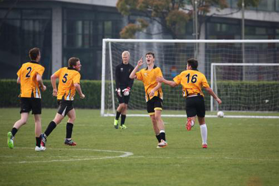 跑位的正确方法与技巧野球场,野球场错误跑位