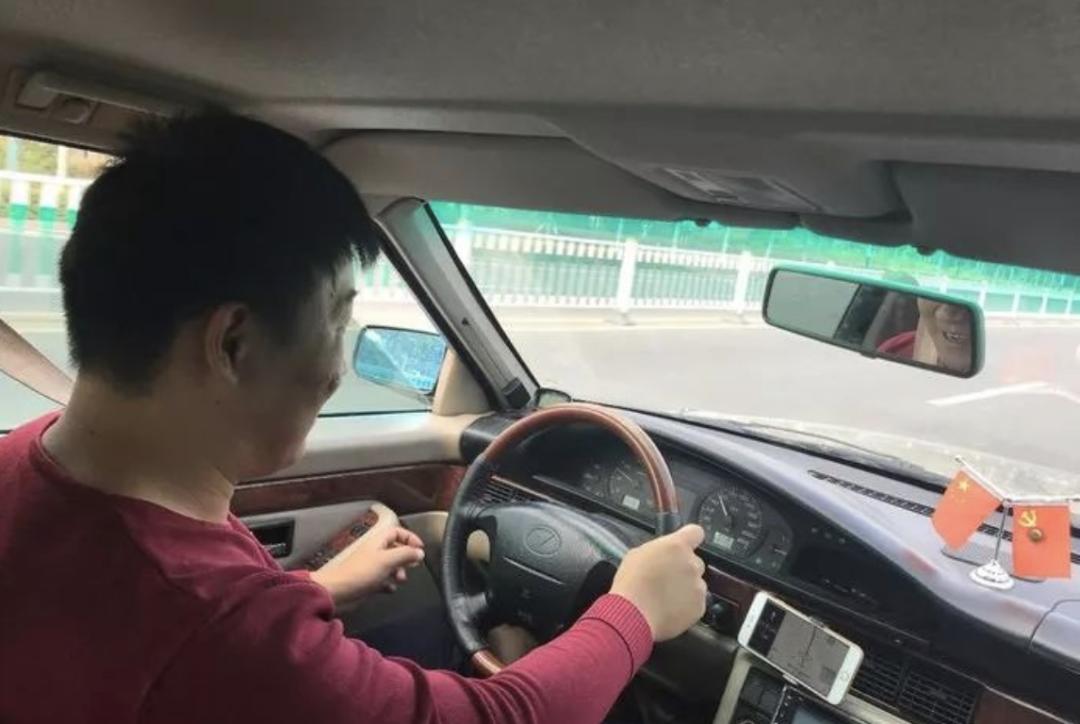 来，兄dei,干了这杯05年的情怀