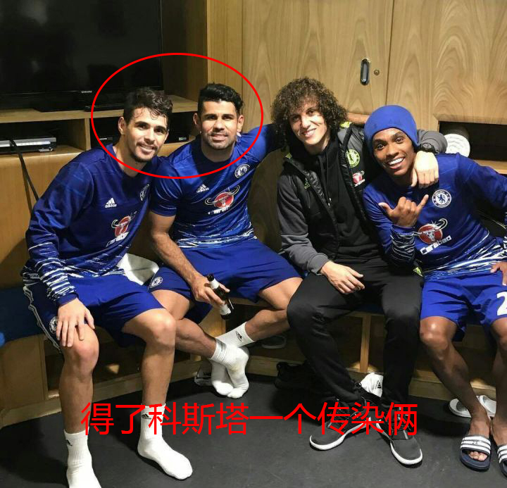 我有一个特别喜欢的老师,一个喜欢足球的体育老师