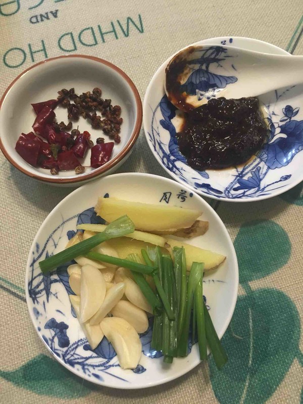 老鸡怎么烧肉质细嫩q弹,怎么做鸡全翅最好吃最简单的方法