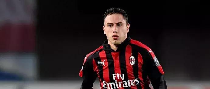 萨老爷子--米兰报--萨里突然火了，阿囧突然下课了