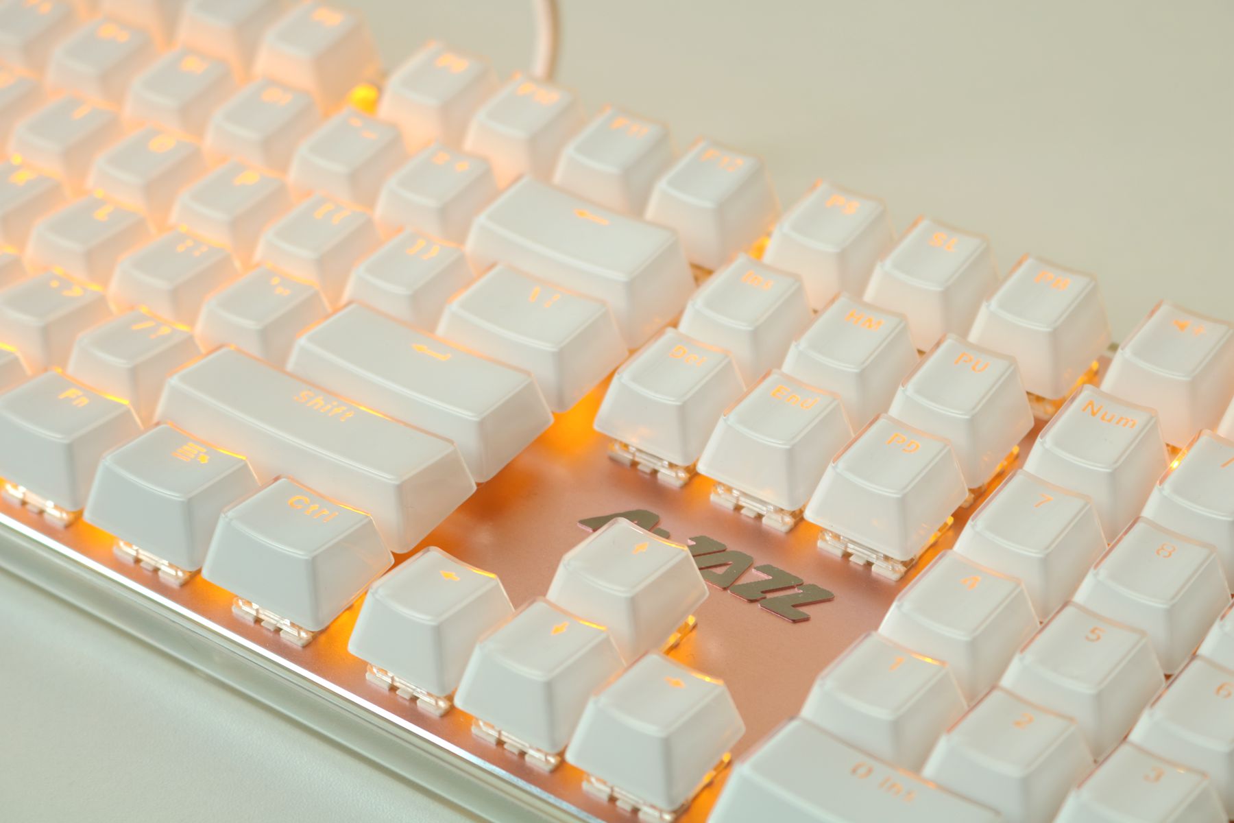 朋客?晶彩?只是ID设计上的晶彩——黑爵朋客晶彩键盘体验