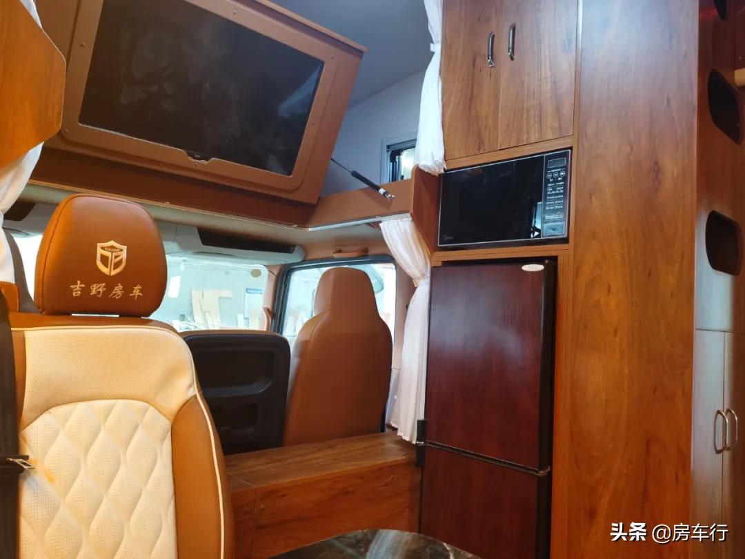 轻卡房车c型房车b型房车,房车推荐80万豪华房车c型
