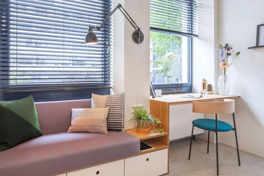 46个平方住六口人,46人住三人间和双人间客房