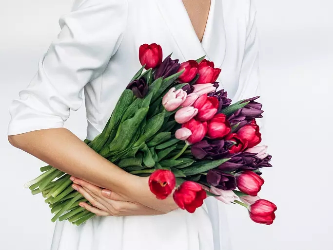 花语大全：各种鲜花的花语，不同颜色寓意也不一样啊