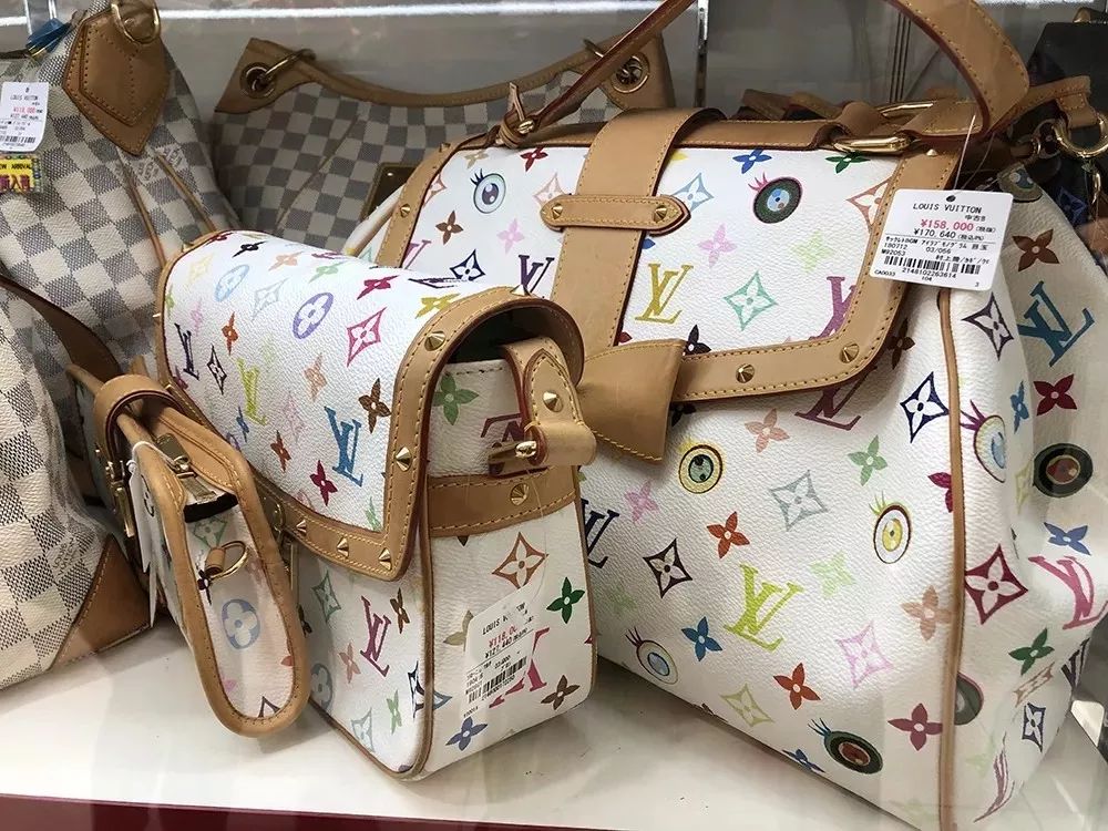 日本中古店必买lv,买lv好还是chanel好