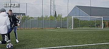 边锋内切打门,边锋如何简单有效的进球