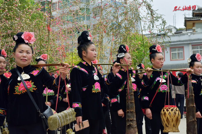 台江苗族姊妹节巡游,台江苗族姊妹节苗族服装