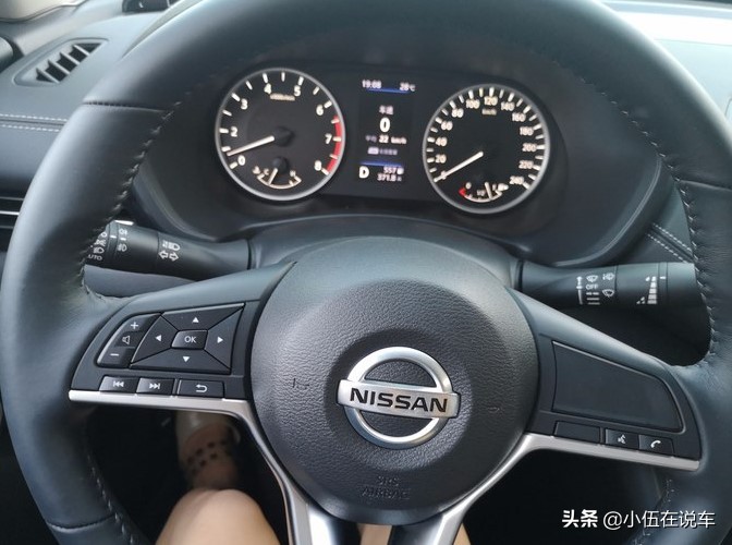 女士开日产经典轩逸舒适版合适吗,日产轩逸适合新手开吗