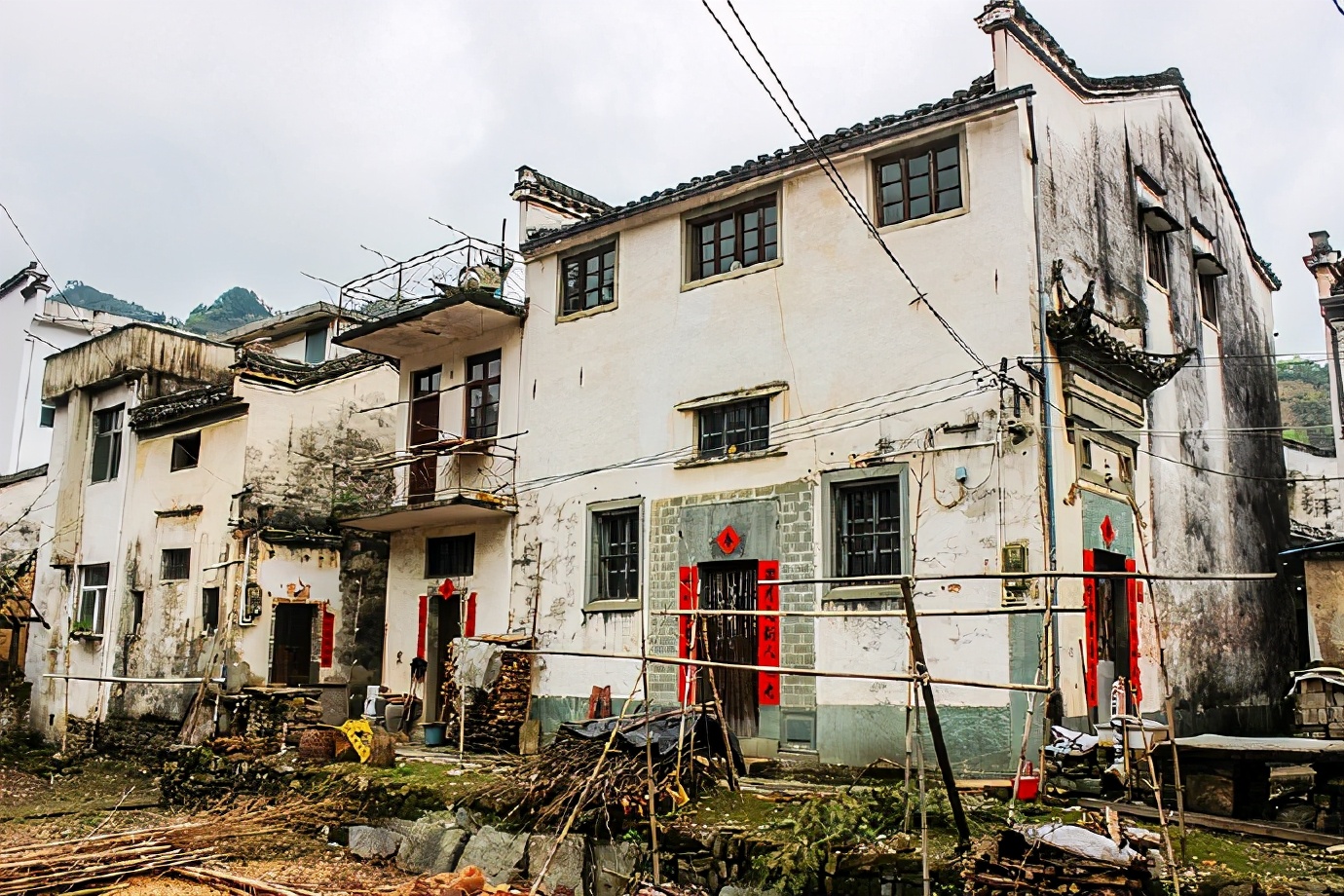 大山深处的古村,大山深处石潭古村