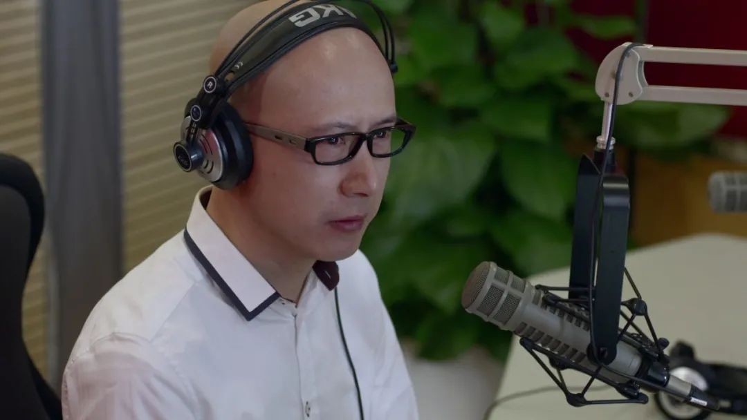 东北小伙靠视频赚了一百万,东北男子靠解说汽车赚500万元