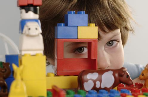 这些危险玩具不要再给孩子买了,这几大危险玩具尽量别给孩子买