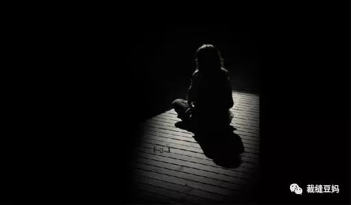 服装色彩预测分析,服装色彩应用知识点