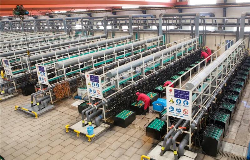 江苏火炬叉车电瓶哪家质量好,火炬叉车电池好不好