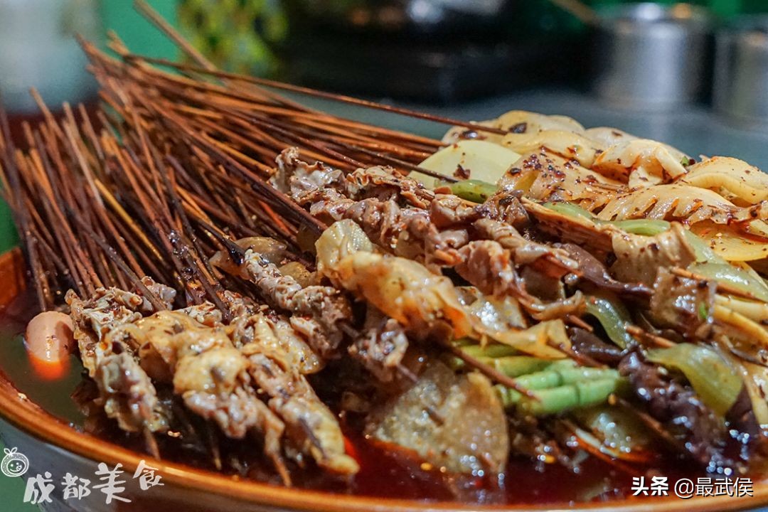 这条酒吧一条街知道的人都不年轻了！