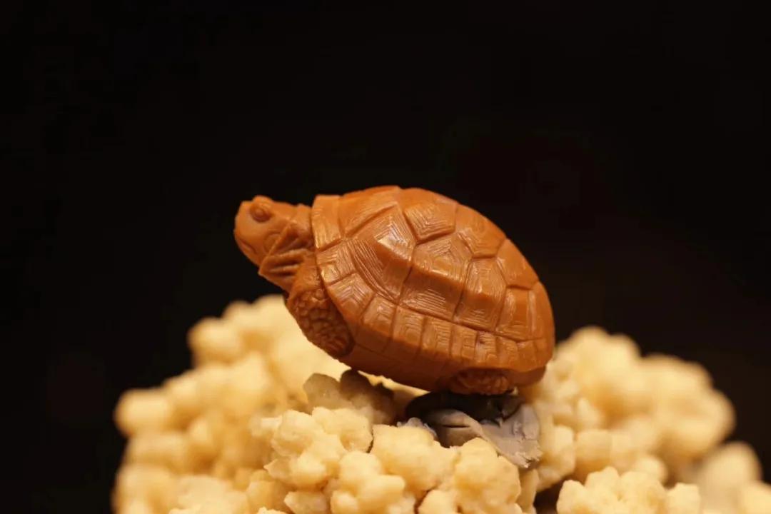 核雕的雕刻题材,刀尖上的艺术核雕工具知多少