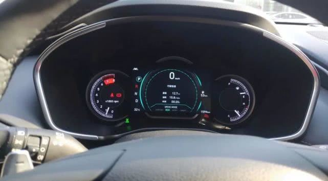 北京现代第四代胜达详细介绍,正面竞争和错位竞争