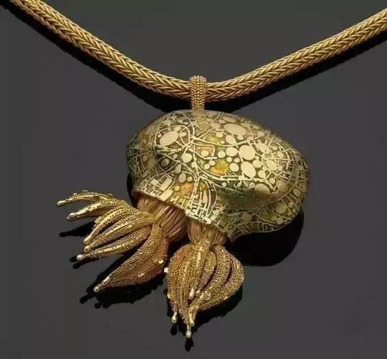 同样是黄金色泽为什么不一样,同样的工艺为什么黄金颜色不同