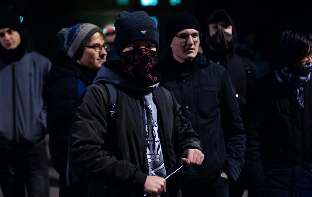 100涓叿鐐玜pi,閰风偒api澶у叏